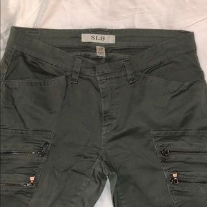 SL8 Capri Pants